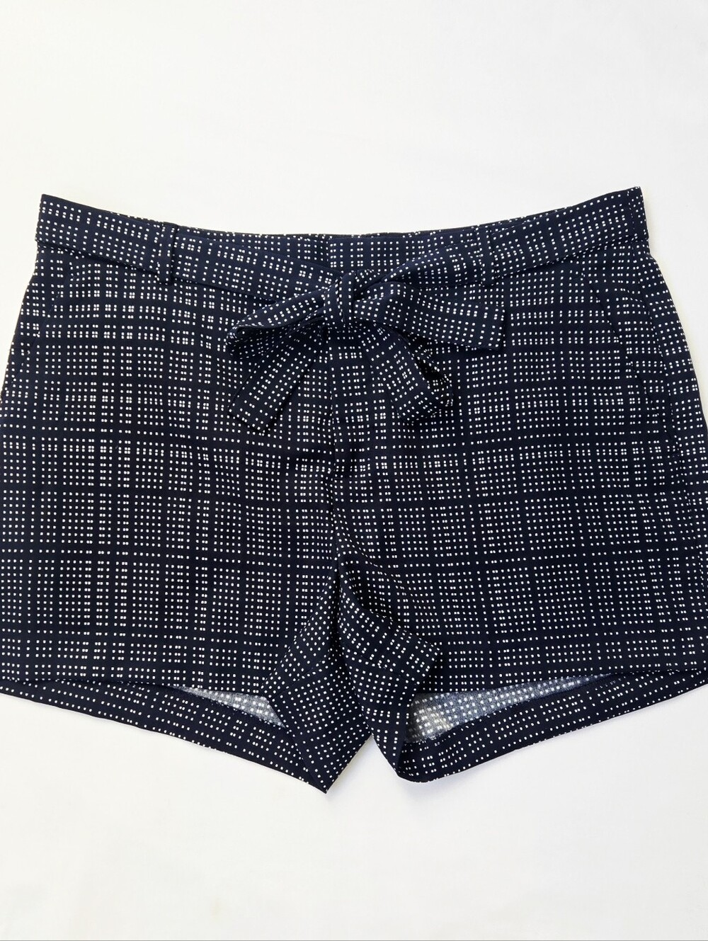 Banana Republic Navy Tie Waist Shorts Women's Size 14 High Rise Geometric Print